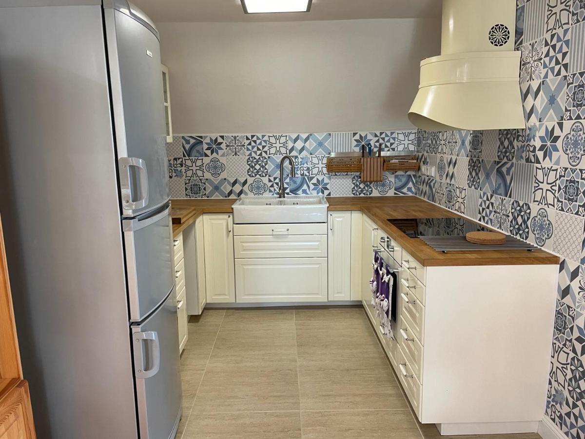 Apartman U Brezinu Зноймо Екстер'єр фото