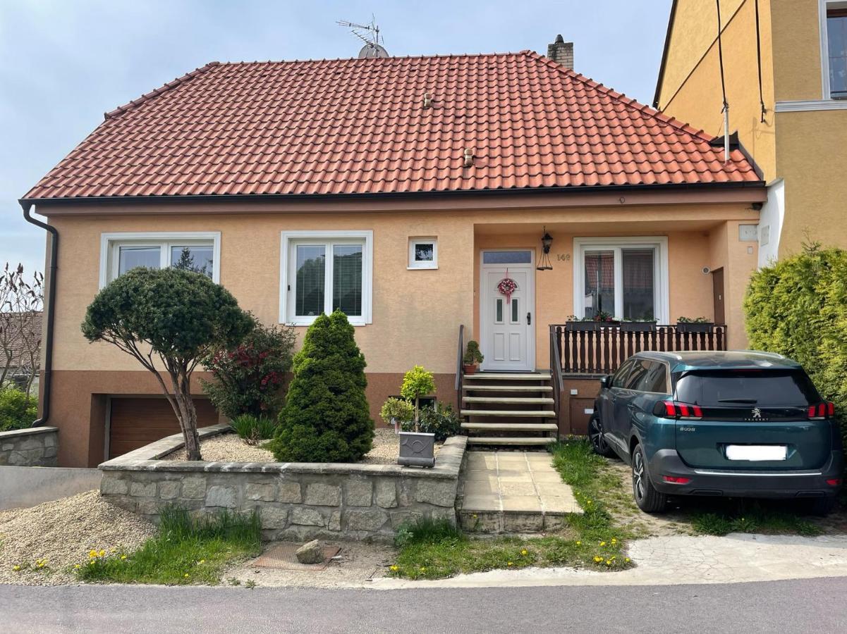 Apartman U Brezinu Зноймо Екстер'єр фото